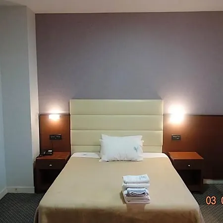 Hotell Dionysion Thebes