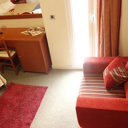 Dionysion Hotel Thebes