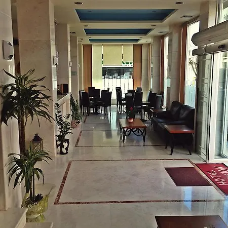 Ξενοδοχείο Dionysion 2*