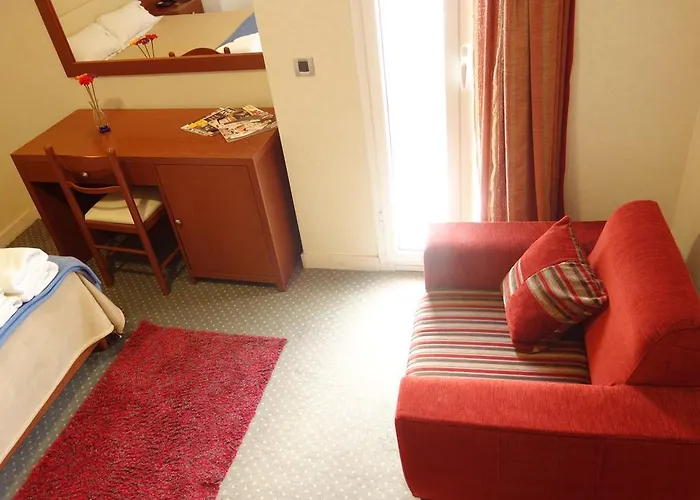 Dionysion Hotel Thebes